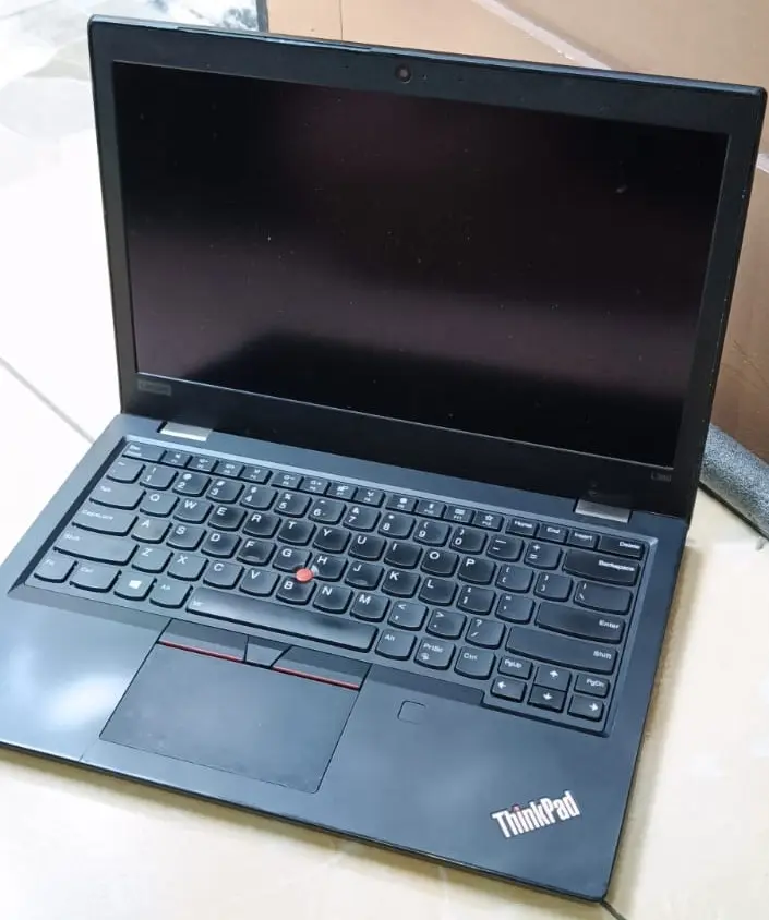Lenovo Thinkpad X380 - Gambar 2