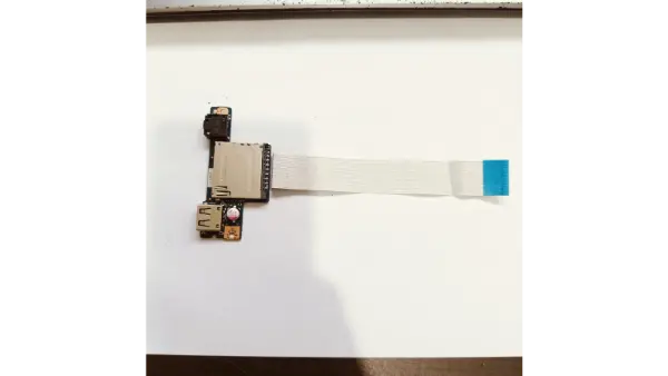 Board/ port USB laptop Lenovo g40 Series